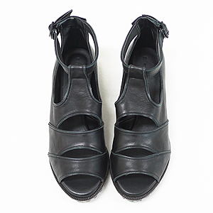 3868 simple cut loafer sandal